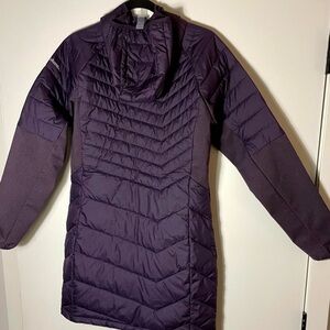 Columbia women’s “thermal coil” lined, eggplant jacket w/ hood